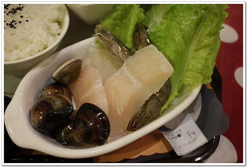 【台中食記】西屯區‧聖彼得堡遊戲主題餐廳~大人小孩都有得玩