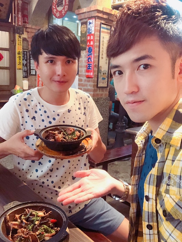 【鹿港甘仔店_新北土城_懷舊餐廳_百元快炒】|台灣_新北市_土城區_美味食記