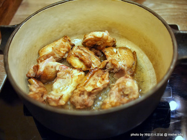 八月江南燒:【食記】台中西屯-八月江南燒 : 創意菜單,全新享受~這不是火鍋店啦XD 八月江南燒:【食記】台中西屯-八月江南燒 : 創意菜單,全新享受~這不是火鍋店啦XD