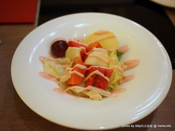 八月江南燒:【食記】台中西屯-八月江南燒 : 創意菜單,全新享受~這不是火鍋店啦XD 八月江南燒:【食記】台中西屯-八月江南燒 : 創意菜單,全新享受~這不是火鍋店啦XD