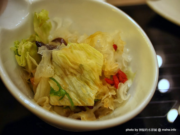 八月江南燒:【食記】台中西屯-八月江南燒 : 創意菜單,全新享受~這不是火鍋店啦XD 八月江南燒:【食記】台中西屯-八月江南燒 : 創意菜單,全新享受~這不是火鍋店啦XD