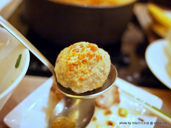 八月江南燒:【食記】台中西屯-八月江南燒 : 創意菜單,全新享受~這不是火鍋店啦XD 八月江南燒:【食記】台中西屯-八月江南燒 : 創意菜單,全新享受~這不是火鍋店啦XD