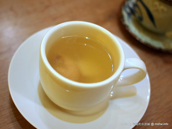 八月江南燒:【食記】台中西屯-八月江南燒 : 創意菜單,全新享受~這不是火鍋店啦XD 八月江南燒:【食記】台中西屯-八月江南燒 : 創意菜單,全新享受~這不是火鍋店啦XD