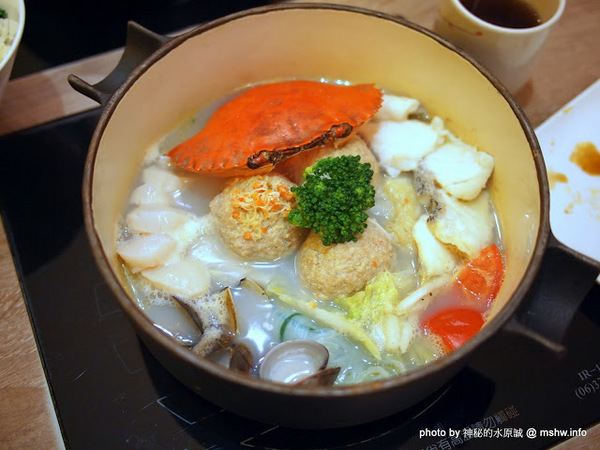 八月江南燒:【食記】台中西屯-八月江南燒 : 創意菜單,全新享受~這不是火鍋店啦XD 八月江南燒:【食記】台中西屯-八月江南燒 : 創意菜單,全新享受~這不是火鍋店啦XD