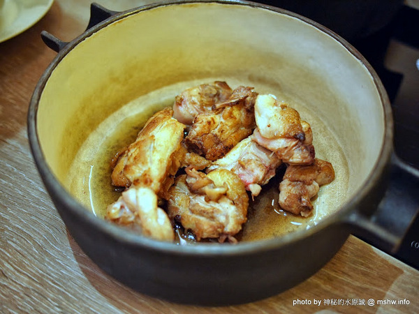 八月江南燒:【食記】台中西屯-八月江南燒 : 創意菜單,全新享受~這不是火鍋店啦XD 八月江南燒:【食記】台中西屯-八月江南燒 : 創意菜單,全新享受~這不是火鍋店啦XD