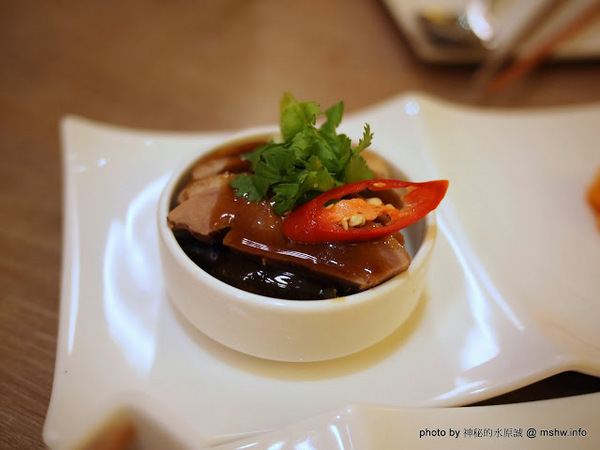 八月江南燒:【食記】台中西屯-八月江南燒 : 創意菜單,全新享受~這不是火鍋店啦XD 八月江南燒:【食記】台中西屯-八月江南燒 : 創意菜單,全新享受~這不是火鍋店啦XD