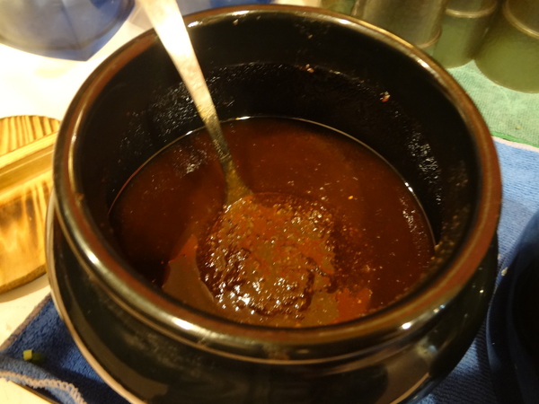 臥龍城巴蜀麻辣燙-麻辣火鍋專賣(原爭紅麻辣火鍋)：1021208[官本金文愛台灣口碑券第20彈]臥龍城巴蜀麻辣燙火鍋好吃到諸葛孔明都不打戰三分天下只想鴛鴦溺在一起