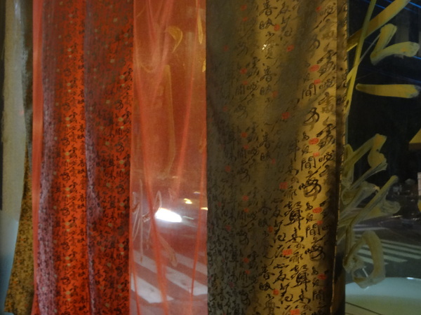 臥龍城巴蜀麻辣燙-麻辣火鍋專賣(原爭紅麻辣火鍋)：1021208[官本金文愛台灣口碑券第20彈]臥龍城巴蜀麻辣燙火鍋好吃到諸葛孔明都不打戰三分天下只想鴛鴦溺在一起