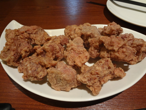 臥龍城巴蜀麻辣燙-麻辣火鍋專賣(原爭紅麻辣火鍋)：1021208[官本金文愛台灣口碑券第20彈]臥龍城巴蜀麻辣燙火鍋好吃到諸葛孔明都不打戰三分天下只想鴛鴦溺在一起