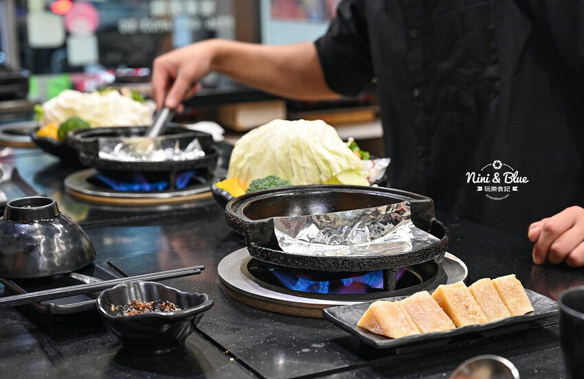 台中逢甲夜市火鍋,開到凌晨3點宵夜好去處 -妮妮布魯