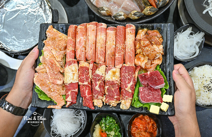 台中逢甲夜市火鍋,開到凌晨3點宵夜好去處 -妮妮布魯