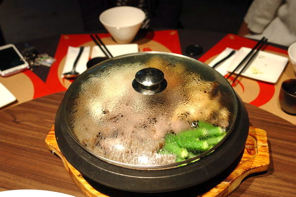 印月創意東方宴--秋冬桌菜先嚐為快--今年尾牙就選這裡了