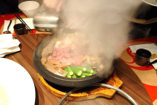 印月創意東方宴--秋冬桌菜先嚐為快--今年尾牙就選這裡了