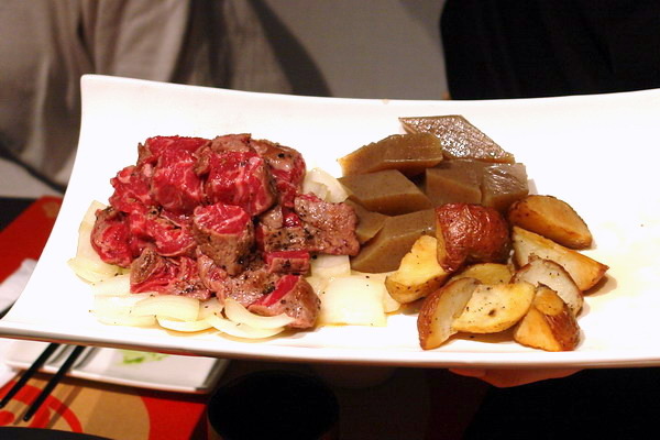 印月創意東方宴--秋冬桌菜先嚐為快--今年尾牙就選這裡了