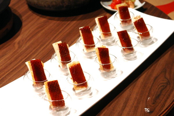 印月創意東方宴--秋冬桌菜先嚐為快--今年尾牙就選這裡了