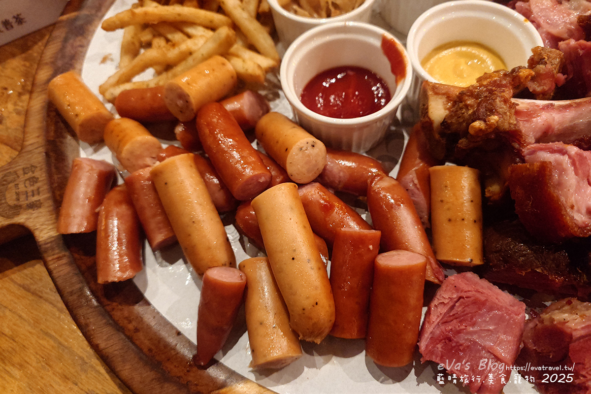 台中市西屯區【台中啤酒買一送一】金色三麥台中市政店｜霍格華茲氛圍餐廳裝潢，自釀啤酒搭配多樣美式餐點。台中美式料理