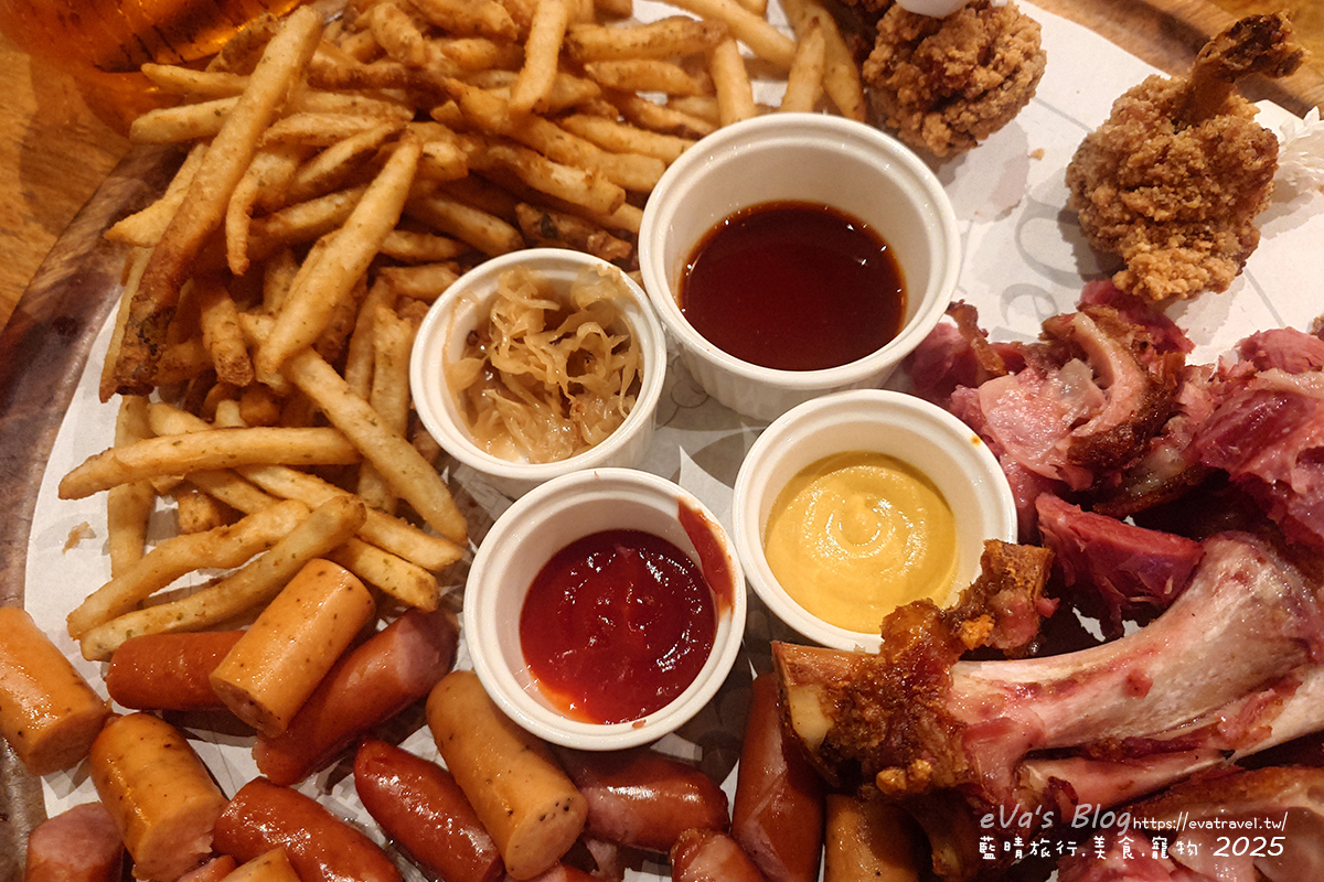 台中市西屯區【台中啤酒買一送一】金色三麥台中市政店｜霍格華茲氛圍餐廳裝潢，自釀啤酒搭配多樣美式餐點。台中美式料理