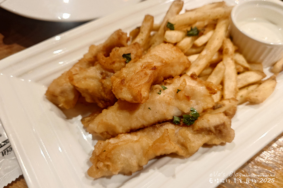 台中市西屯區【台中啤酒買一送一】金色三麥台中市政店｜霍格華茲氛圍餐廳裝潢，自釀啤酒搭配多樣美式餐點。台中美式料理