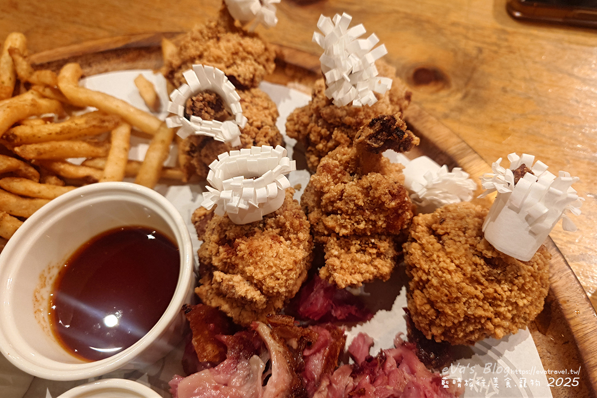 台中市西屯區【台中啤酒買一送一】金色三麥台中市政店｜霍格華茲氛圍餐廳裝潢，自釀啤酒搭配多樣美式餐點。台中美式料理