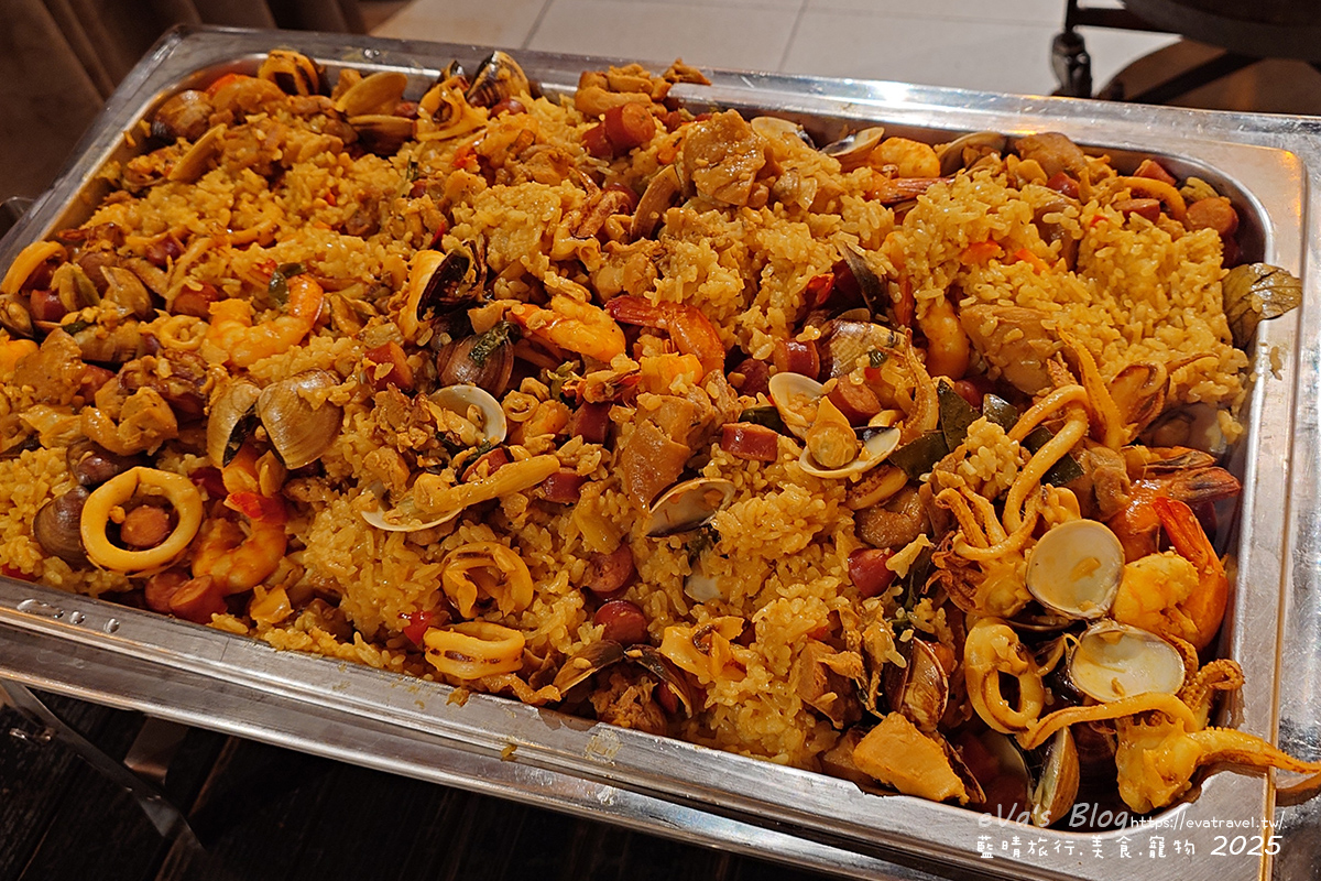 台中市西屯區【台中啤酒買一送一】金色三麥台中市政店｜霍格華茲氛圍餐廳裝潢，自釀啤酒搭配多樣美式餐點。台中美式料理