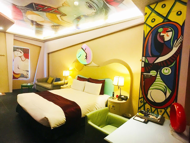 [台北住宿] 莎多堡奇幻旅館 Sato Castle Hotel｜鄰近大直美麗華的精緻主題旅館，城堡建築多達51種奇幻風格房型，親親寶貝專案的親子友善設施和兒童迎賓禮帶給孩子歡樂的旅遊回憶！