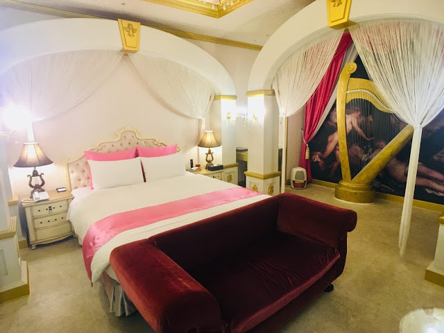 [台北住宿] 莎多堡奇幻旅館 Sato Castle Hotel｜鄰近大直美麗華的精緻主題旅館，城堡建築多達51種奇幻風格房型，親親寶貝專案的親子友善設施和兒童迎賓禮帶給孩子歡樂的旅遊回憶！