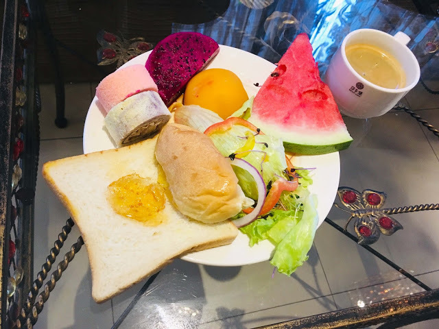 [台北住宿] 莎多堡奇幻旅館 Sato Castle Hotel｜鄰近大直美麗華的精緻主題旅館，城堡建築多達51種奇幻風格房型，親親寶貝專案的親子友善設施和兒童迎賓禮帶給孩子歡樂的旅遊回憶！