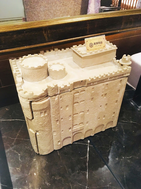 [台北住宿] 莎多堡奇幻旅館 Sato Castle Hotel｜鄰近大直美麗華的精緻主題旅館，城堡建築多達51種奇幻風格房型，親親寶貝專案的親子友善設施和兒童迎賓禮帶給孩子歡樂的旅遊回憶！