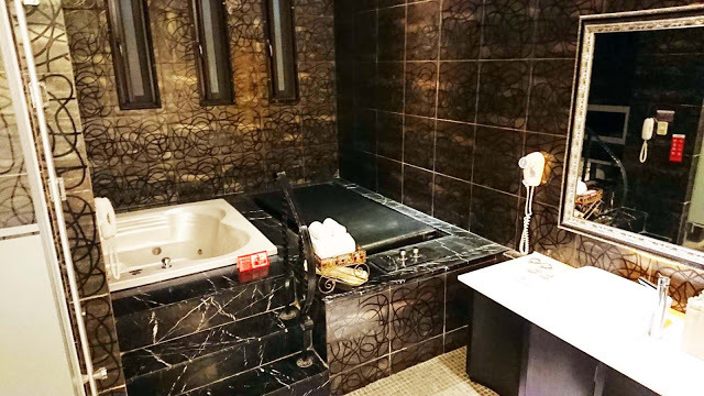 [台北住宿] 莎多堡奇幻旅館 Sato Castle Hotel｜鄰近大直美麗華的精緻主題旅館，城堡建築多達51種奇幻風格房型，親親寶貝專案的親子友善設施和兒童迎賓禮帶給孩子歡樂的旅遊回憶！