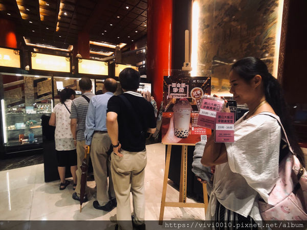 圓圓家的移動城堡-《台北景點》揭開神秘的圓山地道面紗，充滿歷史風的導覽，好值得的一趟神秘旅程