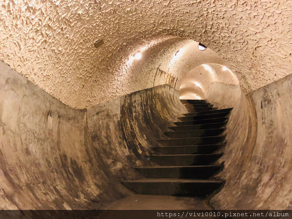 圓圓家的移動城堡-《台北景點》揭開神秘的圓山地道面紗，充滿歷史風的導覽，好值得的一趟神秘旅程