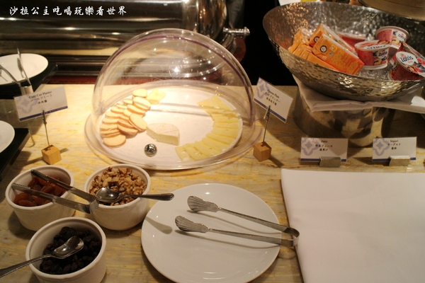 歐華酒店:台北中山區住宿『歐華酒店』商務房/眺望台北圓山/近松山機場/歐麗英式下午茶