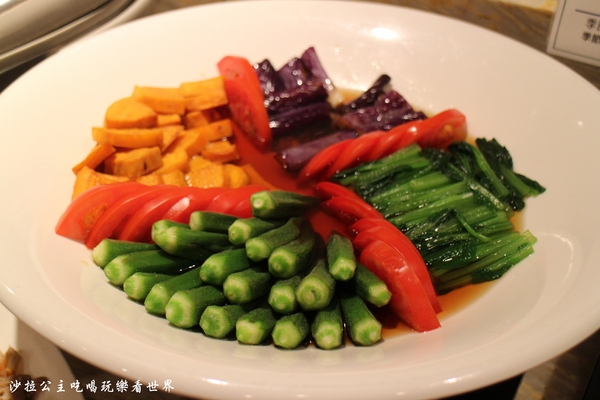 歐華酒店:台北中山區住宿『歐華酒店』商務房/眺望台北圓山/近松山機場/歐麗英式下午茶