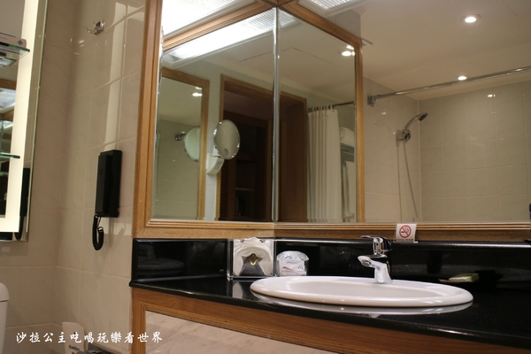 歐華酒店:台北中山區住宿『歐華酒店』商務房/眺望台北圓山/近松山機場/歐麗英式下午茶