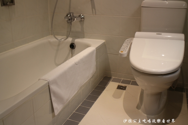 歐華酒店:台北中山區住宿『歐華酒店』商務房/眺望台北圓山/近松山機場/歐麗英式下午茶