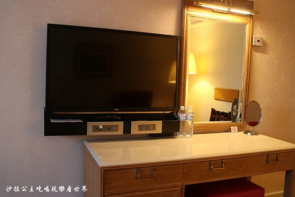 歐華酒店:台北中山區住宿『歐華酒店』商務房/眺望台北圓山/近松山機場/歐麗英式下午茶