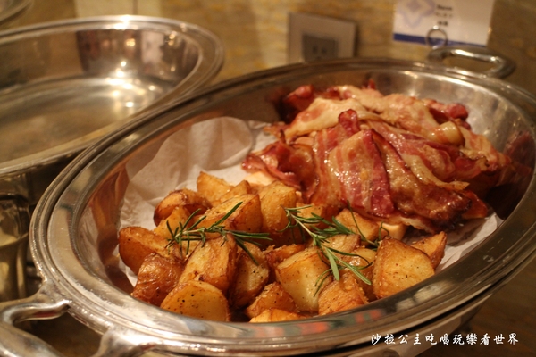 歐華酒店:台北中山區住宿『歐華酒店』商務房/眺望台北圓山/近松山機場/歐麗英式下午茶