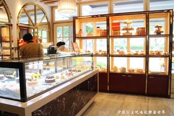 歐華酒店:台北中山區住宿『歐華酒店』商務房/眺望台北圓山/近松山機場/歐麗英式下午茶