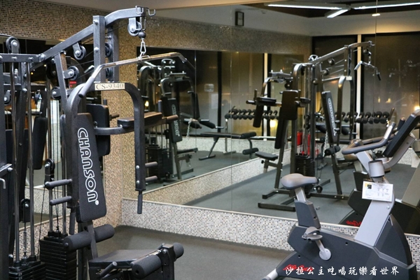 歐華酒店:台北中山區住宿『歐華酒店』商務房/眺望台北圓山/近松山機場/歐麗英式下午茶