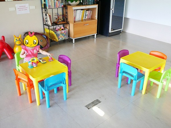 日光行館:日光行館-新北淡水景觀餐廳 同時也是親子餐廳和寵物友善餐廳 非常適合小家庭的親子住宿 安排淡水親子一日遊 順便來這邊接近大自然