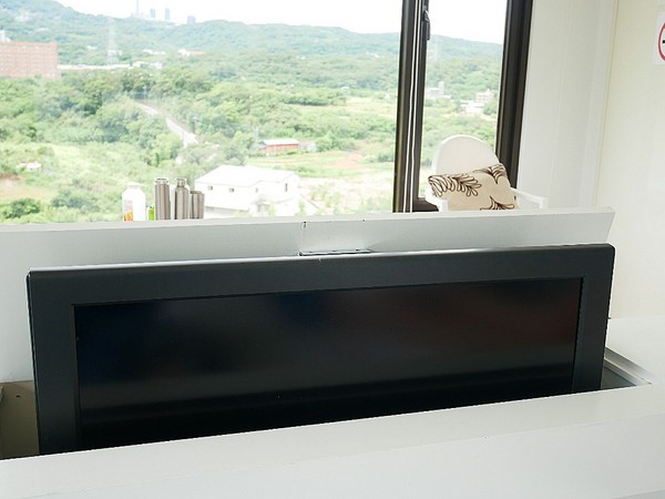 日光行館:日光行館-新北淡水景觀餐廳 同時也是親子餐廳和寵物友善餐廳 非常適合小家庭的親子住宿 安排淡水親子一日遊 順便來這邊接近大自然