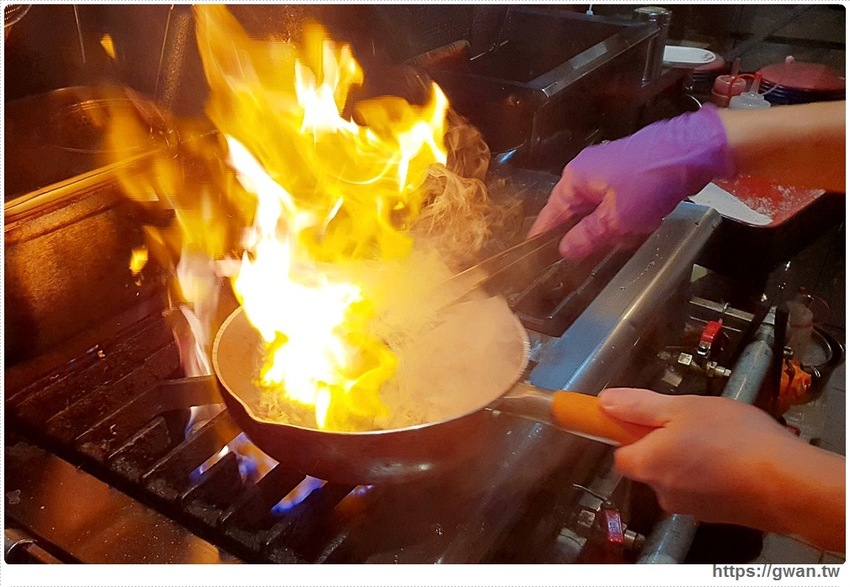 你沒吃過的統一麵料理都在逢甲夜市,台中快閃17天,錯過明年也不一定有!