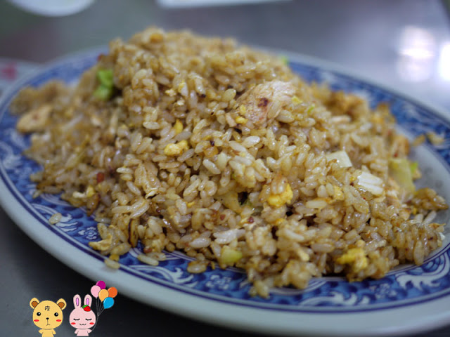 【逢甲夜市】異國風味美食店。拉薩炒飯炒飯