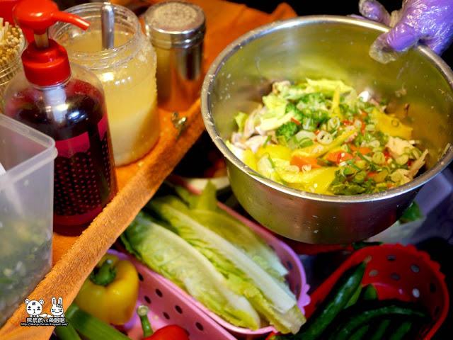 【逢甲夜市】雞婆鹹水雞泰式口味