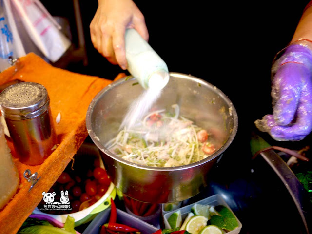 【逢甲夜市】雞婆鹹水雞泰式口味