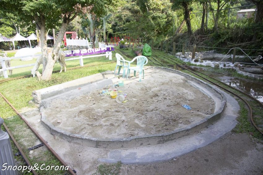 【玩樂．桃園】大溪景點／富田香草休閒農場～夢幻水上玻璃教堂、近距離餵養小動物，好玩好拍適合情侶與親子