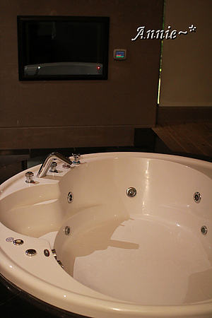 【親子旅遊住宿】桃園。樂葳總裁行館─不出國也要帶著孩子來Motel慶生日