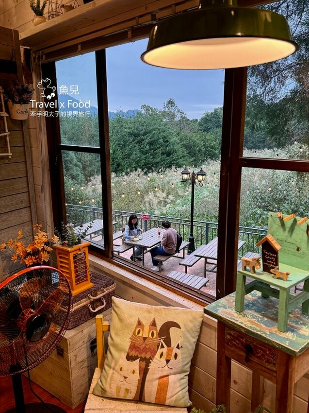 貓咪駐店,住宿、餐食與賞螢|森林系童話故事小屋,苗栗南庄─橄欖樹咖啡民宿 - 魚兒 x 牽手明太子的「視」界旅行