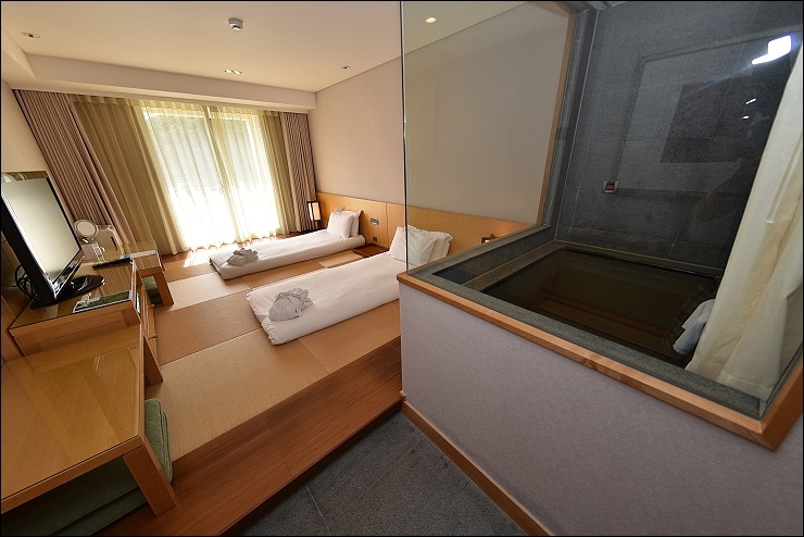 《宜蘭親子飯店推薦》瓏山林蘇澳冷熱泉度假飯店二訪~遠離大量觀光客人潮的夏日絕佳玩水天堂！冷泉溫泉雙享泡！