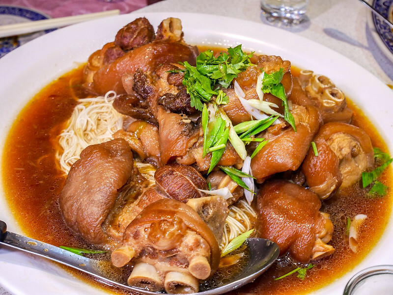 北投美食隱藏版客家菜！奇岩站旁傳承茶蝦飯我家客家小館，老饕都愛。